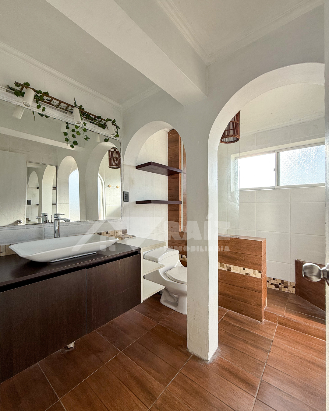 amplia Casa tipo Townhouse en exclusivo condominio en Peñuelas