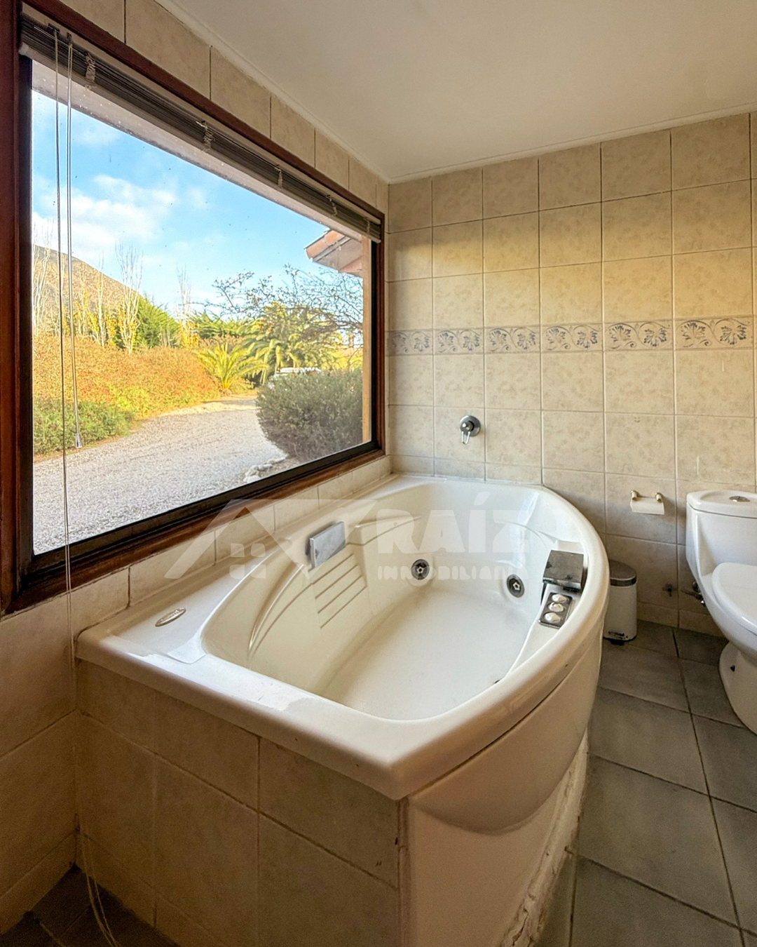 Espaciosa casa en parcela de 5.000 m² 